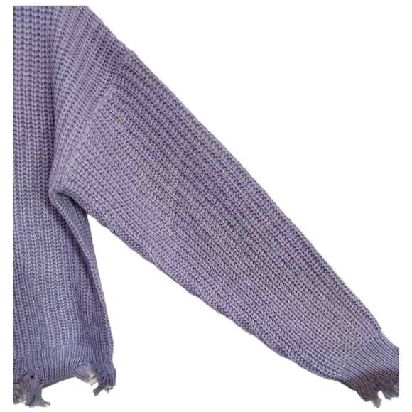 NWOT Lavender Knit Distressed V-Neck Sweater - Picture 5 of 10